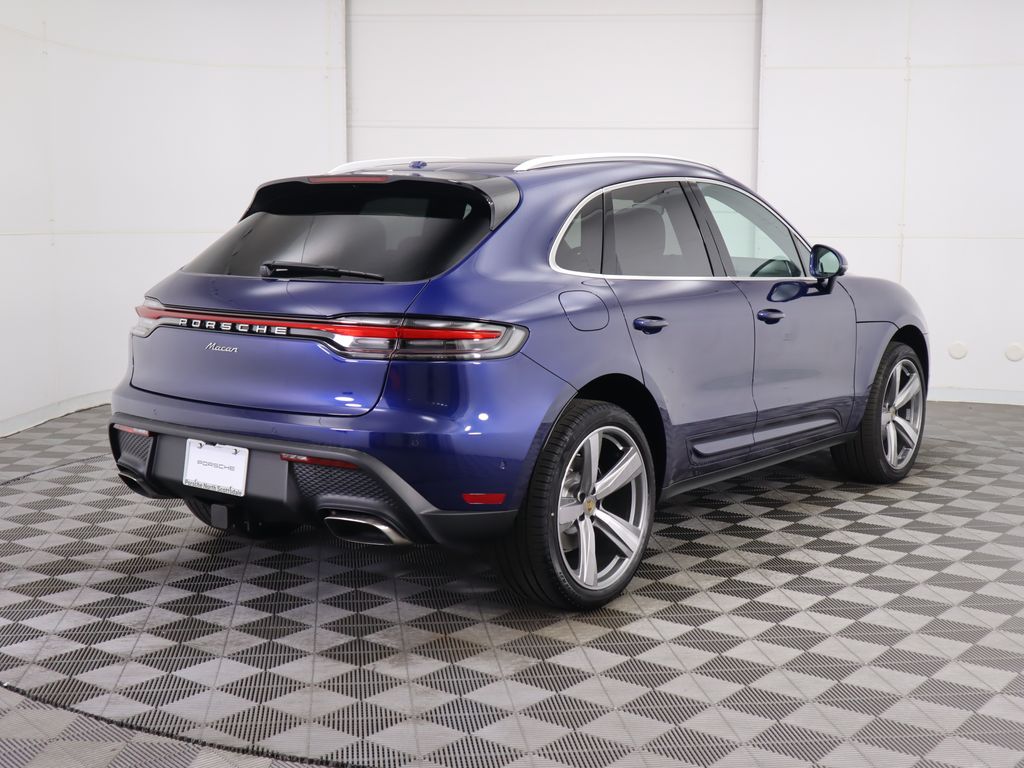 Thumbnail: 2025 Porsche Macan - 7