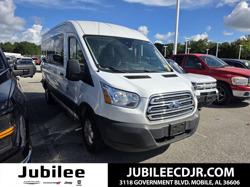 Oxford White 2019 Ford Transit Passenger Van Rear-Wheel Drive 6-Speed Automatic Overdrive