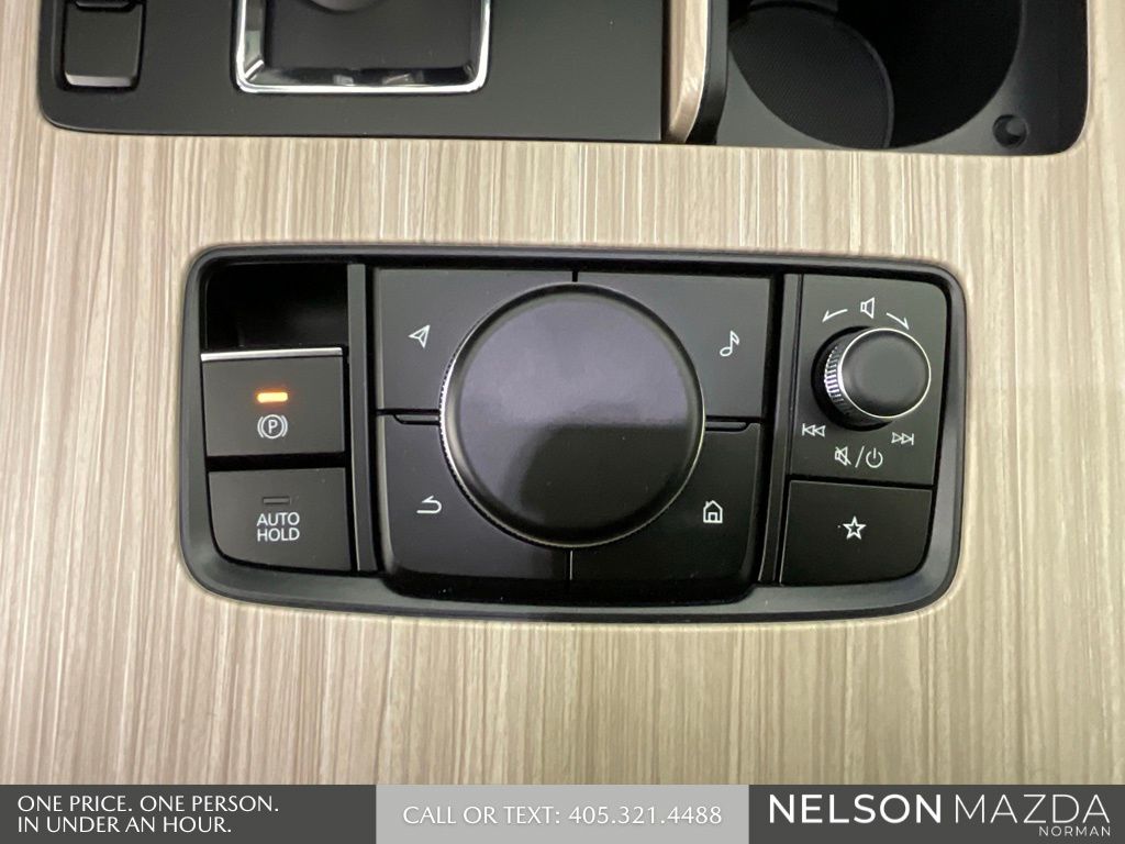 New 2026 White Mazda 3.3 Turbo Preferred image 38