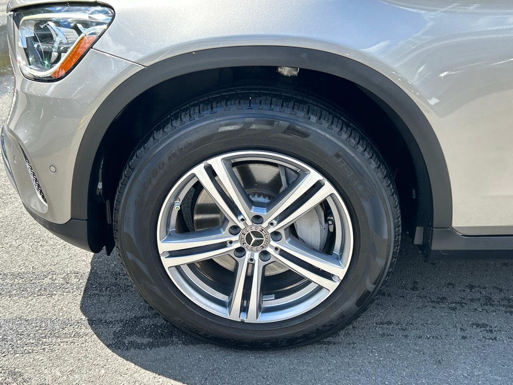 Thumbnail: 2021 Mercedes-Benz GLC - 14