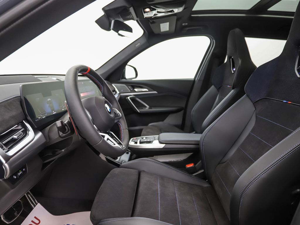 Thumbnail: 2026 BMW X1 - 11