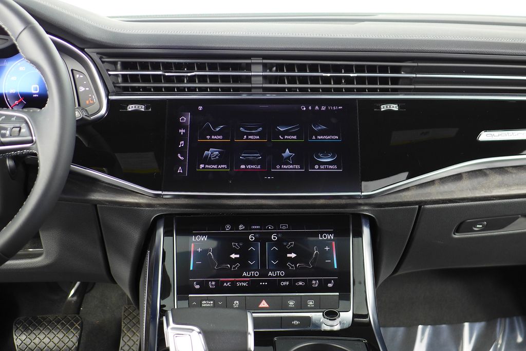 Thumbnail: 2023 Audi Q8 - 25