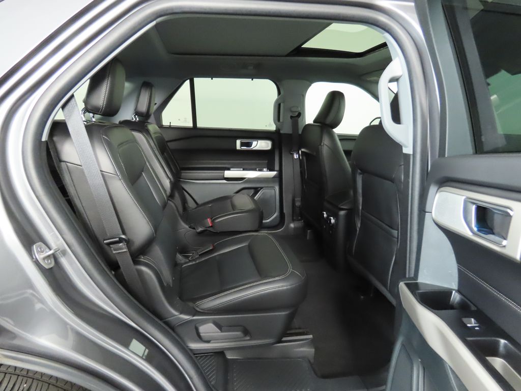 2023 Ford Explorer Limited 23