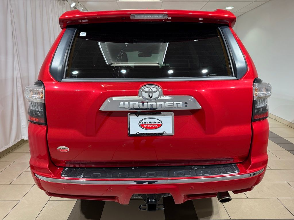 Thumbnail: 2022 Toyota 4Runner - 4