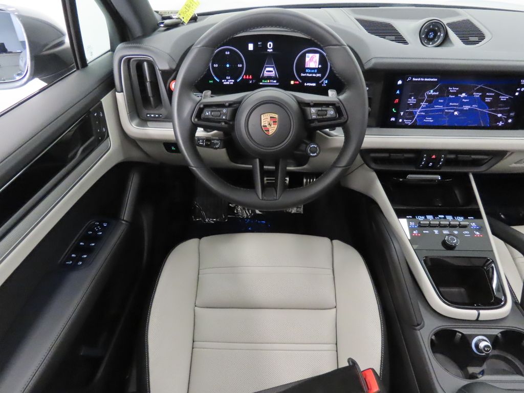 Thumbnail: 2025 Porsche Cayenne - 16