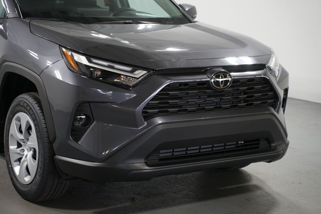 Thumbnail: 2025 Toyota RAV4 - 4