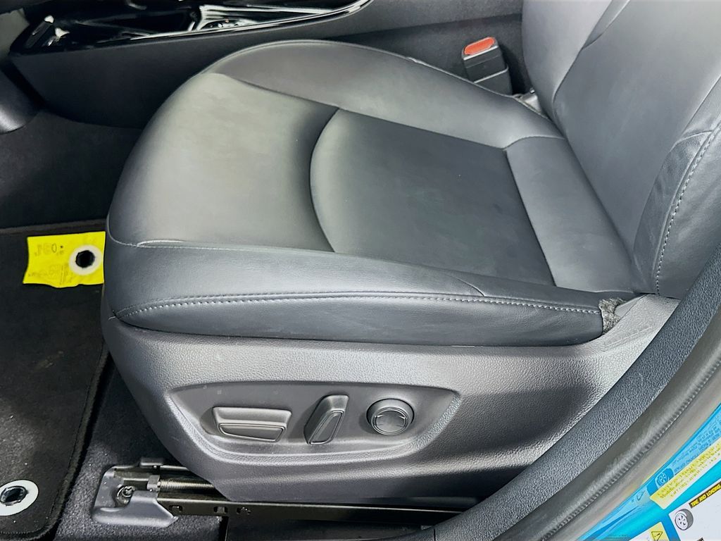 Thumbnail: 2019 Toyota Prius Prime - 20