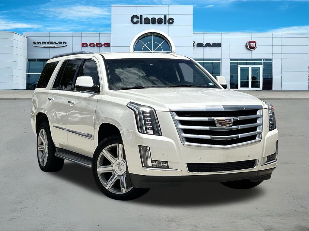 White Diamond Clearcoat 2015 Cadillac Escalade SUV / Crossover Rear-Wheel Drive 8-Speed Automatic