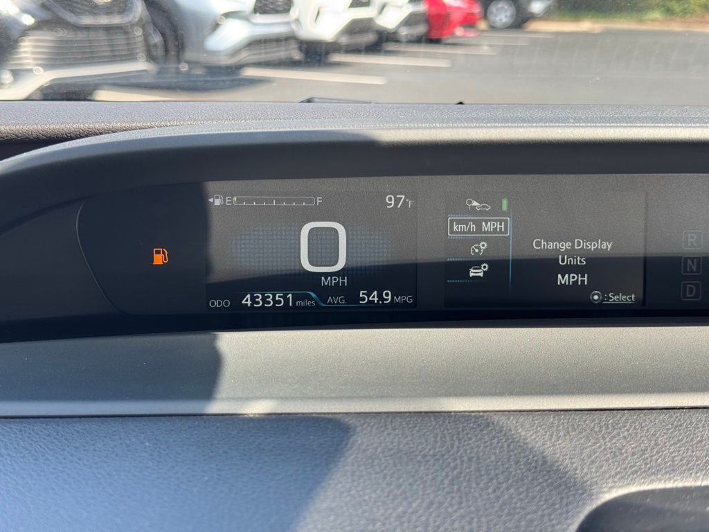2022 Toyota Prius XLE AWD-e photo 3