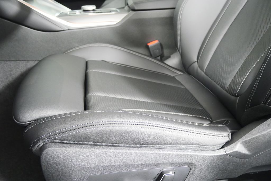 Thumbnail: 2026 BMW 2 Series - 10