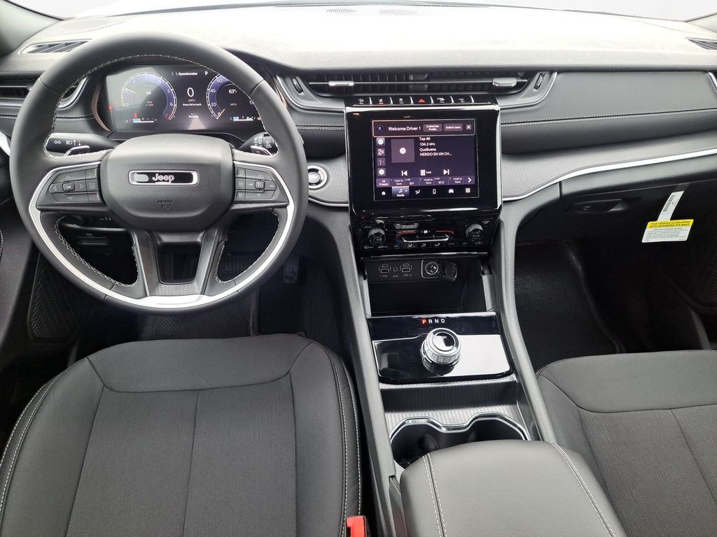 New Car 2025 Jeep Grand Cherokee  Laredo X For Sale Under $35,000 In Austin, Texas