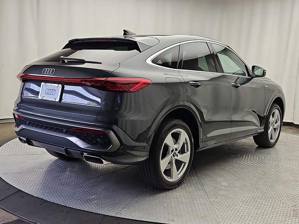 Thumbnail: 2025 Audi Q5 - 7