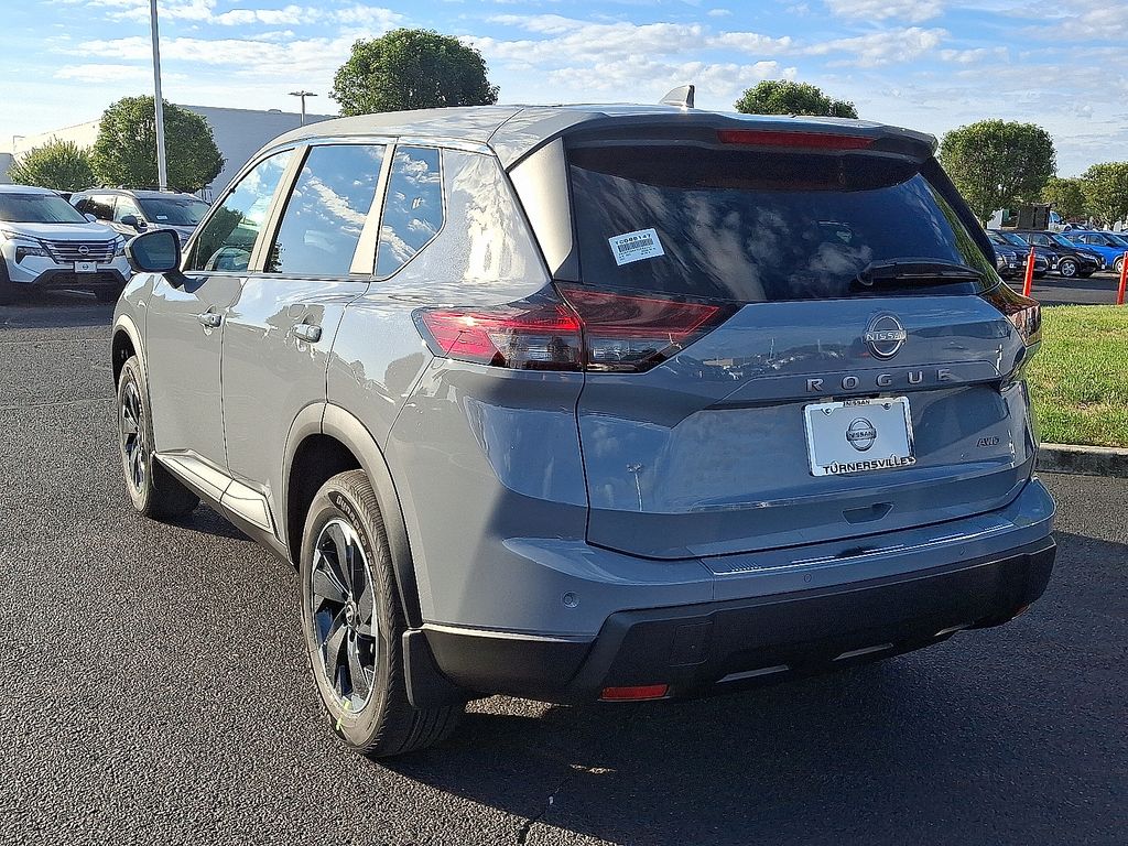 Thumbnail: 2026 Nissan Rogue - 3