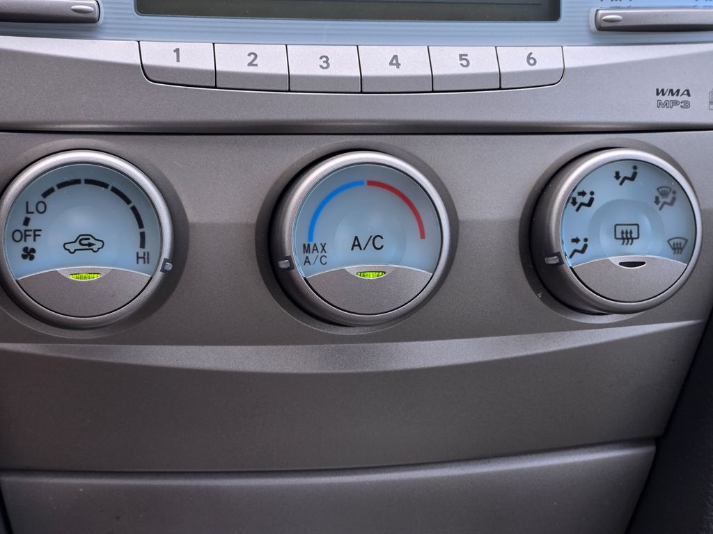 2009 Toyota Camry LE  at Emmons Autoplex