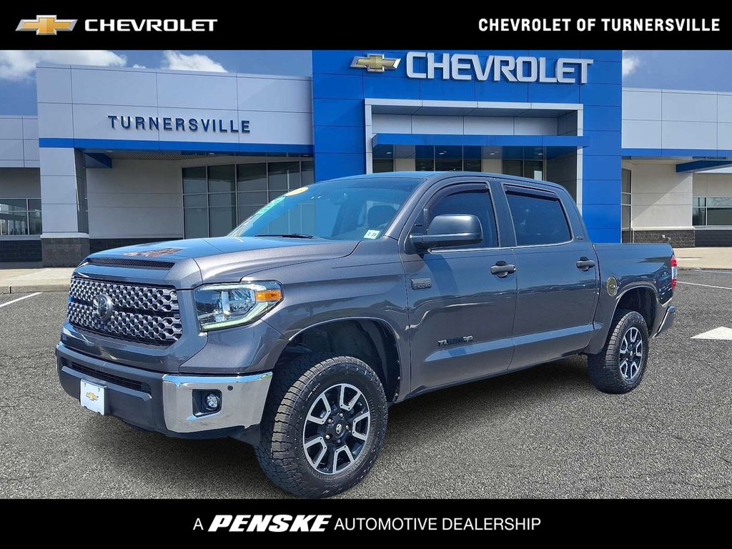 2018 Toyota Tundra SR5 Hero Image