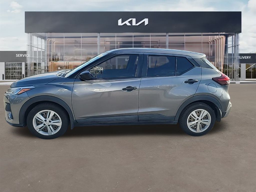 2021 Nissan Kicks S 4