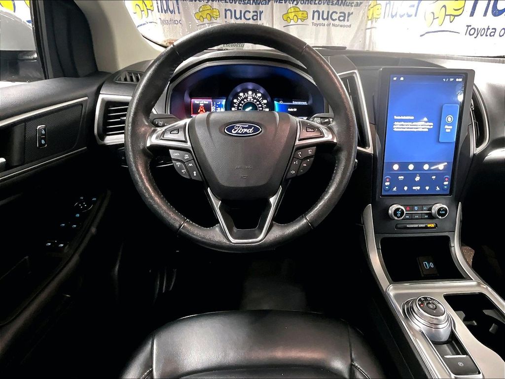 2022 Ford Edge — photo 17