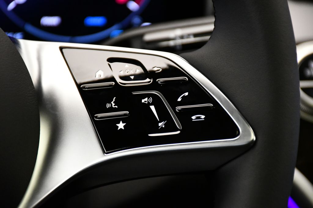 Thumbnail: 2026 Mercedes-Benz GLC - 24