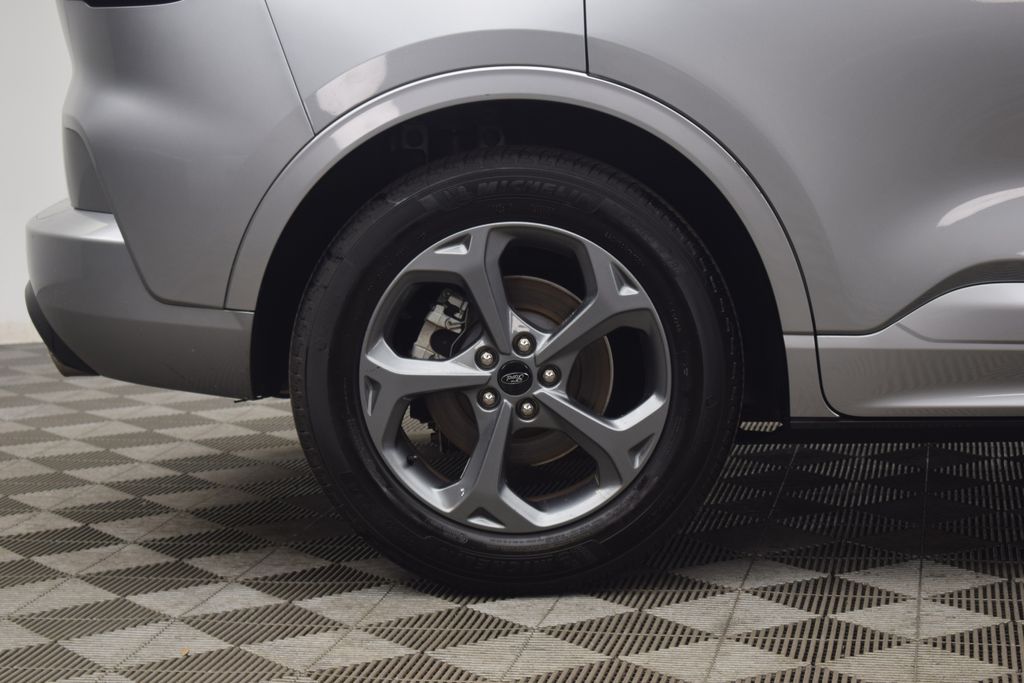 used 2024 Ford Escape car, priced at $21,400