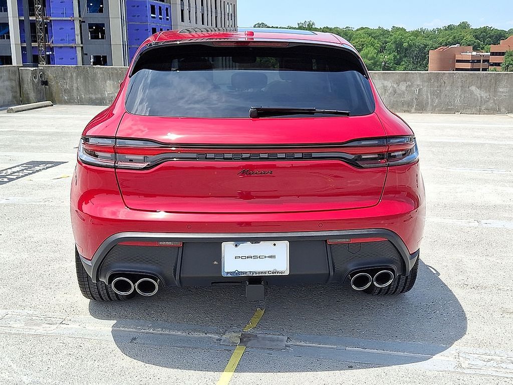 Thumbnail: 2025 Porsche Macan - 9