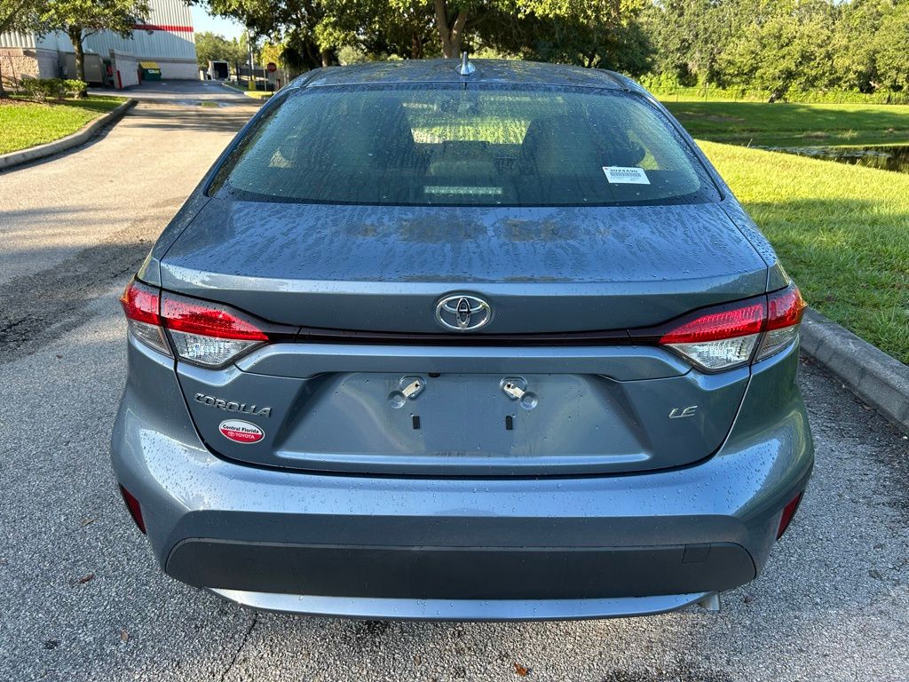 Thumbnail: 2022 Toyota Corolla - 4