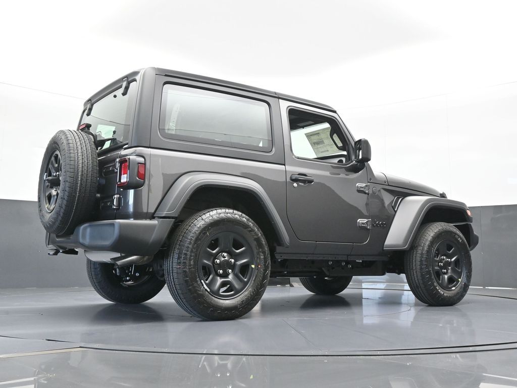 New 2026 Granite Crystal Metallic Clearcoat Jeep Sport image 47