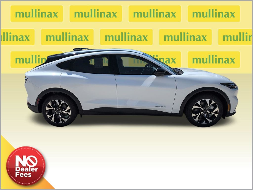 New 2026 White Ford Select image 2
