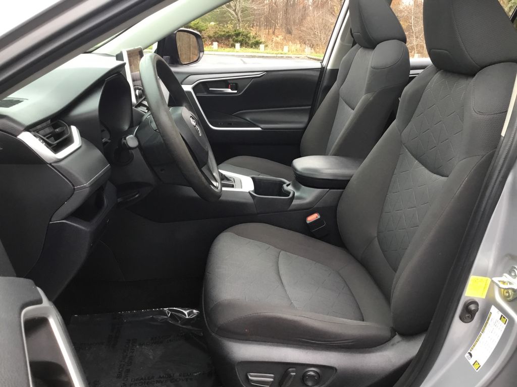 Thumbnail: 2023 Toyota RAV4 - 14