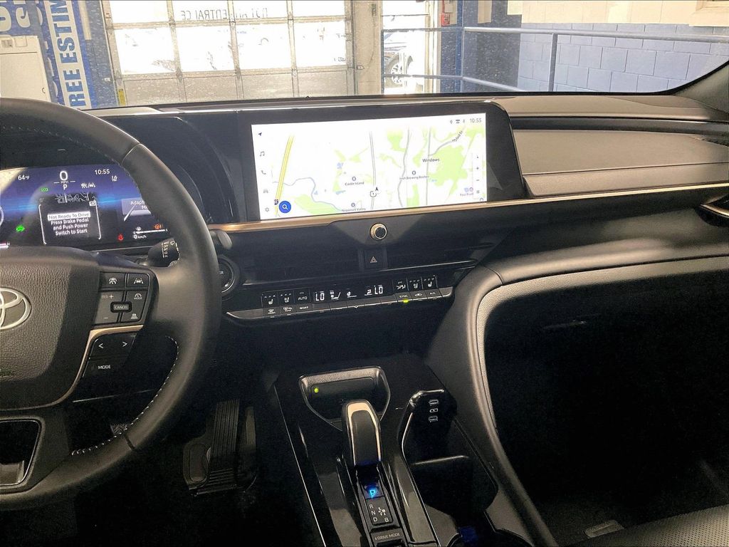 2026 Toyota Crown — photo 18