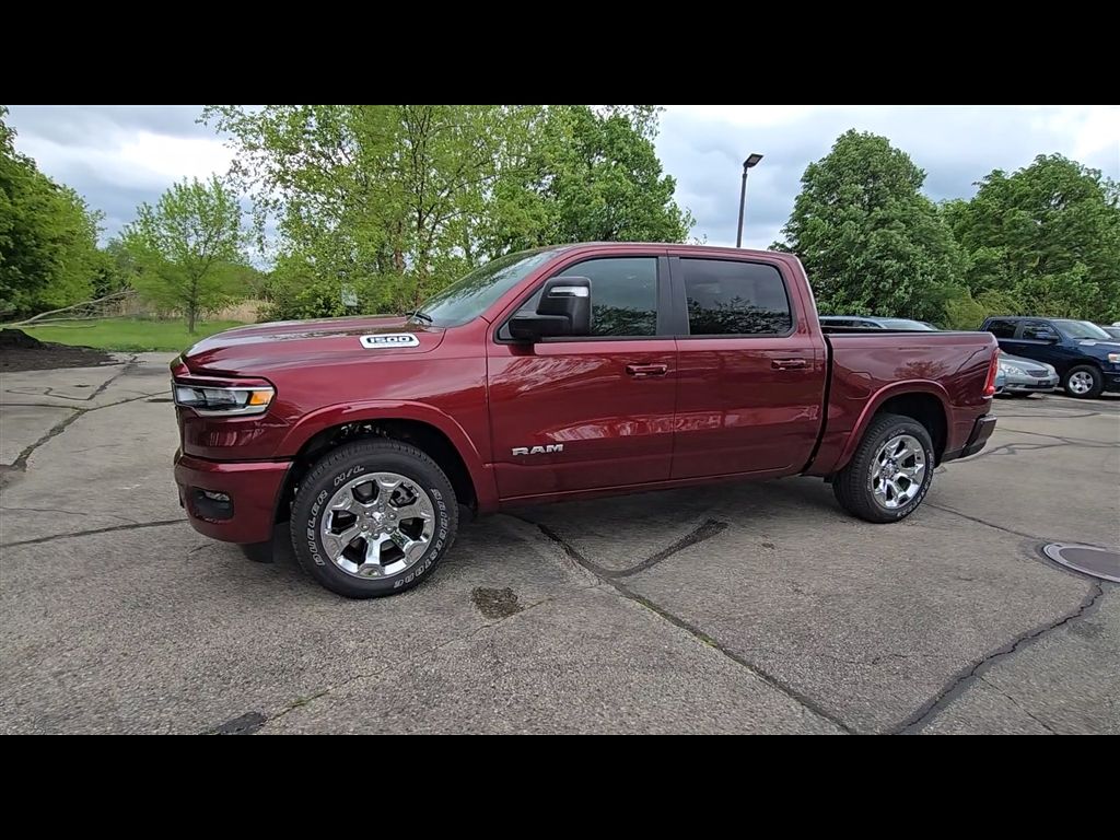 View vehicle photo 4