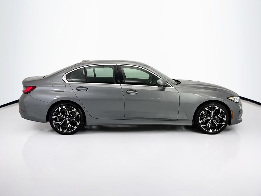 Thumbnail: 2025 BMW 3 Series - 4