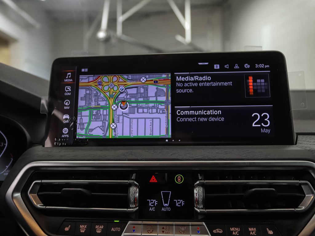 Thumbnail: 2025 BMW X4 - 14