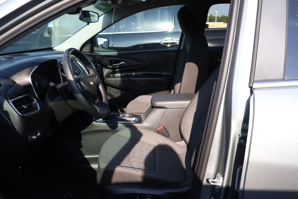 2023 Chevrolet Equinox LT 12