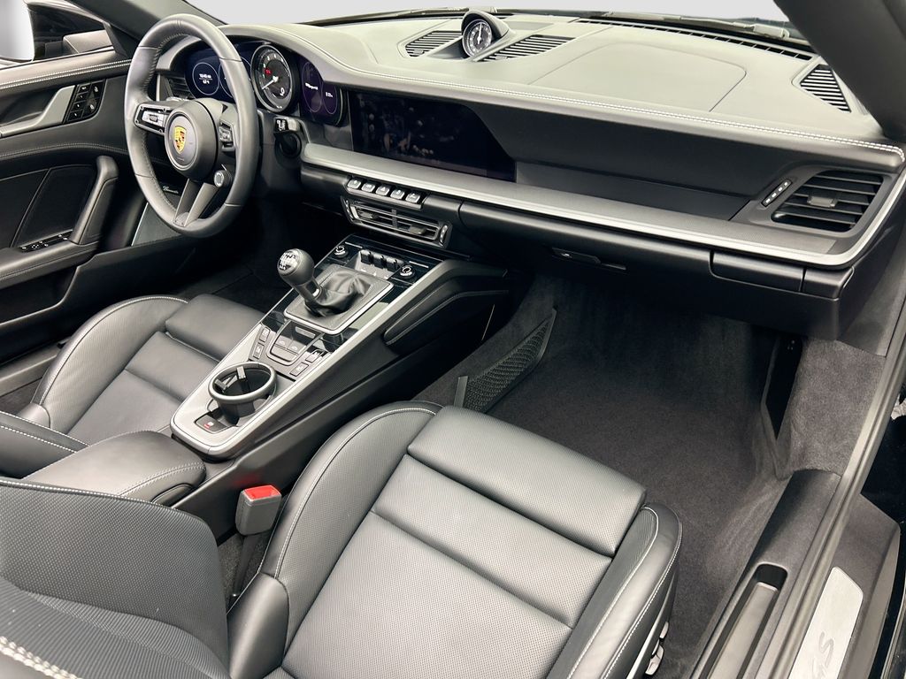 Thumbnail: 2021 Porsche 911 - 19