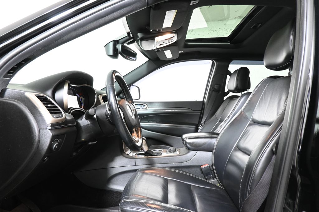 2017 Jeep Grand Cherokee Limited Edition 3