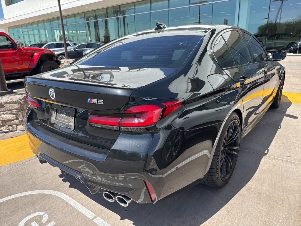 Thumbnail: 2022 BMW M5 - 5