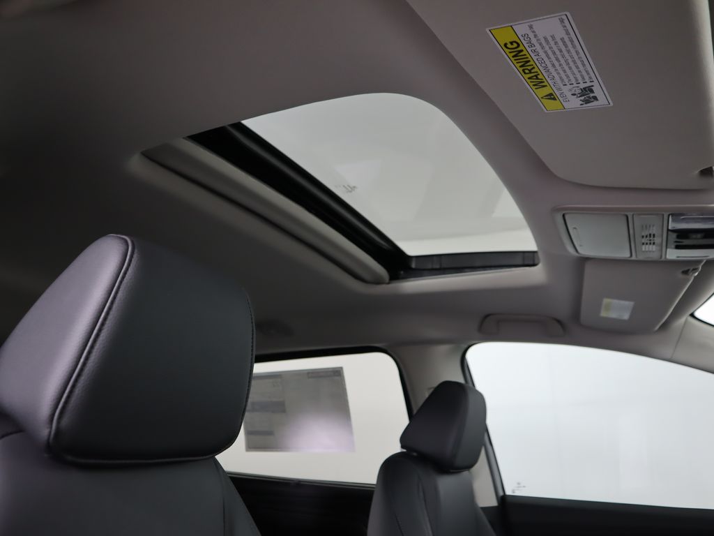 Thumbnail: 2026 Honda Odyssey - 18