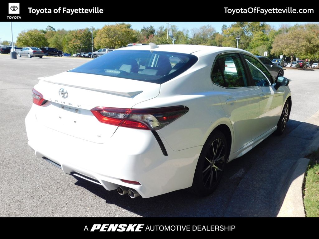 Thumbnail: 2024 Toyota Camry - 10