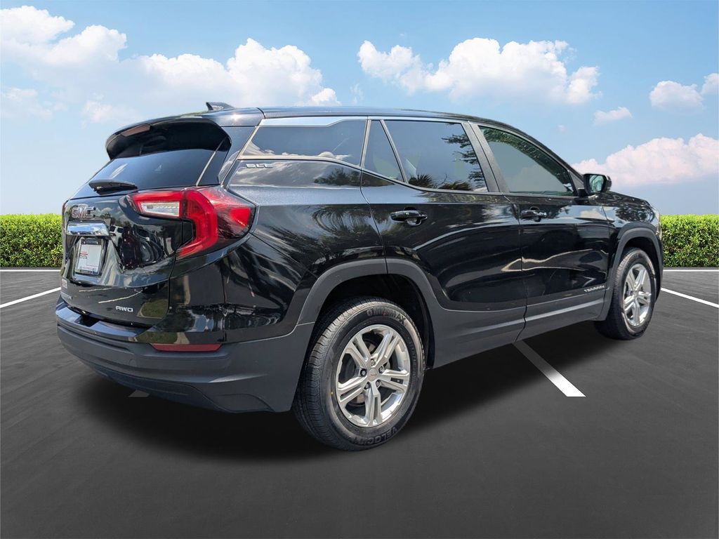 Used 2024 GMC Terrain SUV