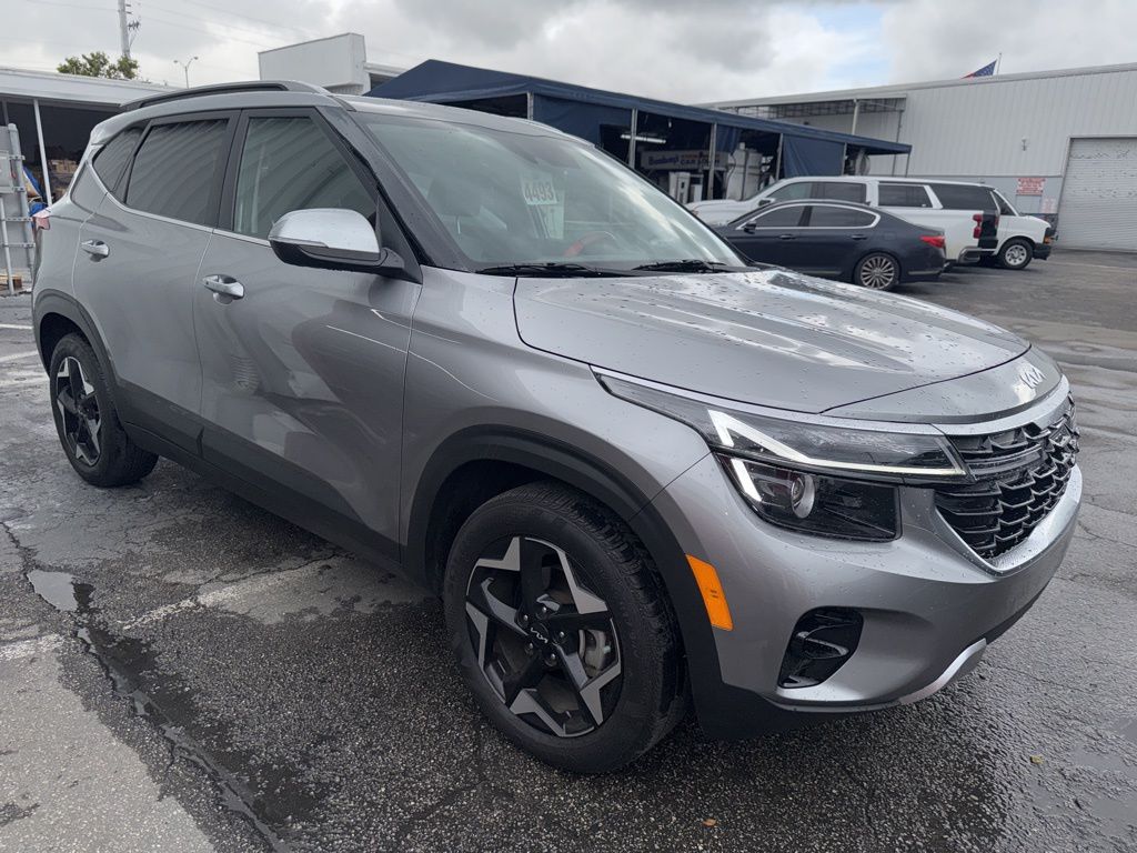 Used 2025 Steel Gray Kia EX image 3