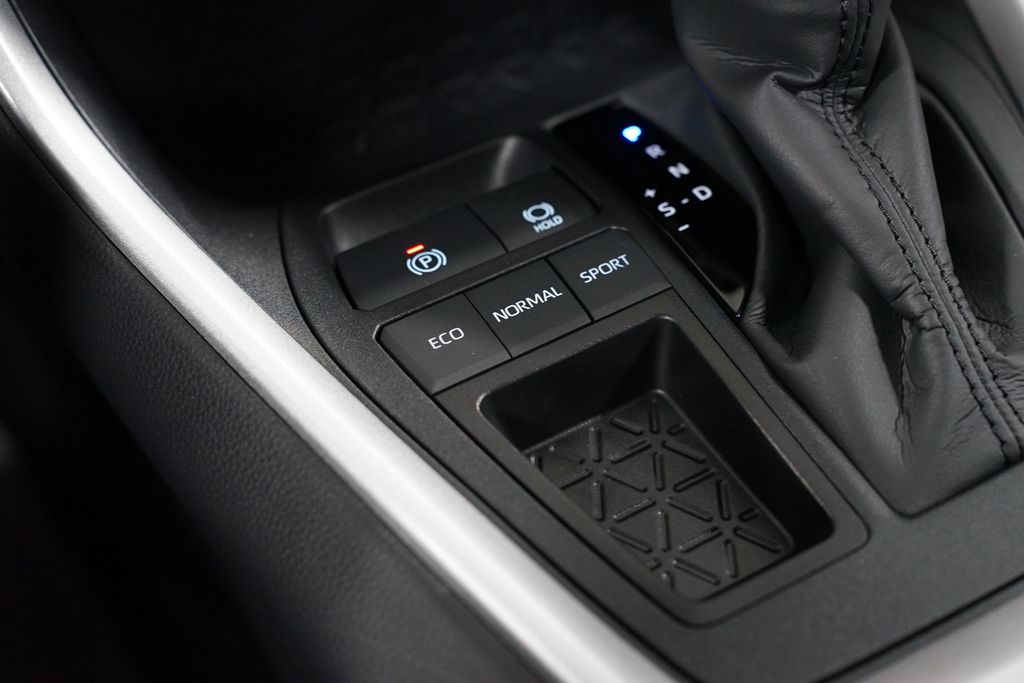 Thumbnail: 2025 Toyota RAV4 - 22
