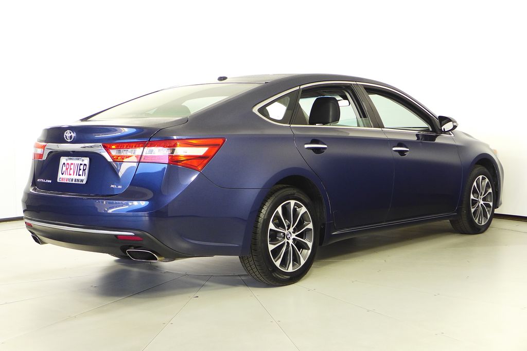 Thumbnail: 2018 Toyota Avalon - 7