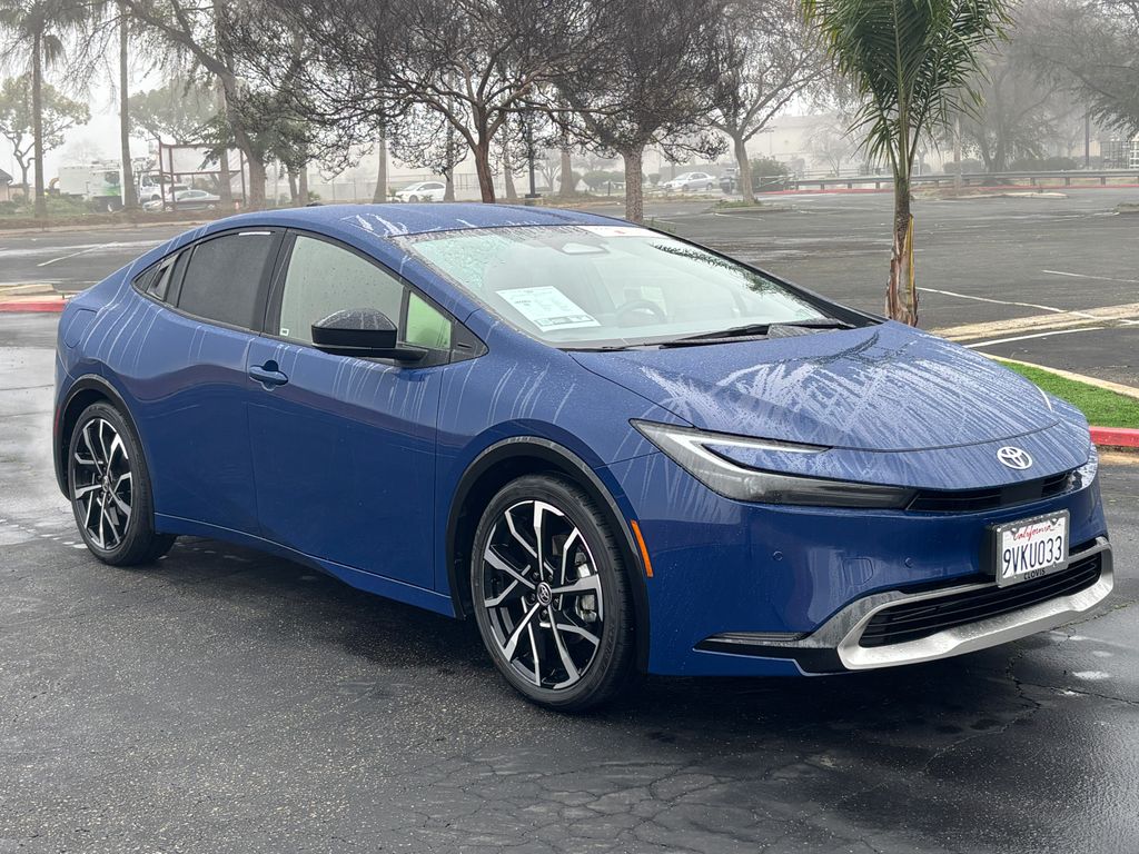 Thumbnail: 2026 Toyota Prius - 3