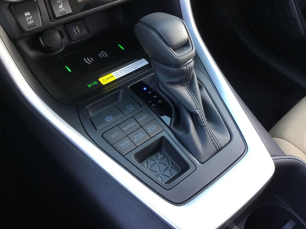 Thumbnail: 2025 Toyota RAV4 - 26