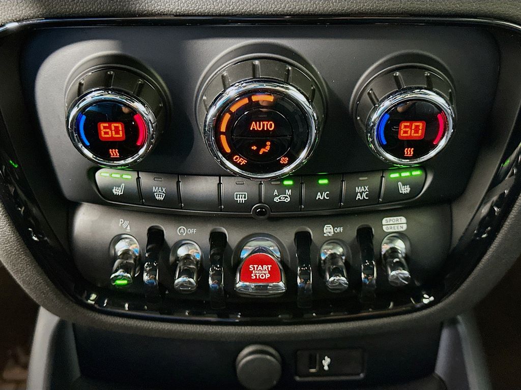 Thumbnail: 2022 MINI Cooper Clubman - 16