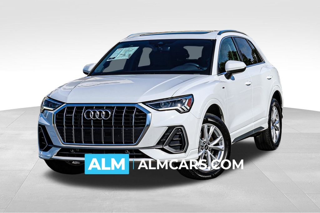 2025 Audi Q3 45 TFSI S Line Premium quattro's photo