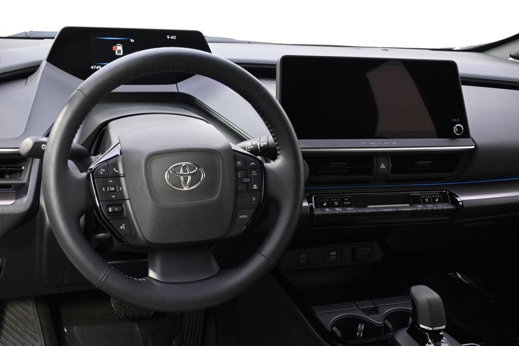 Used 2024  Toyota Limited image 12