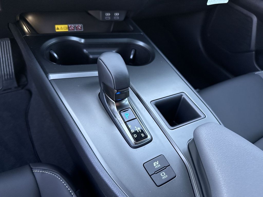 Thumbnail: 2026 Lexus UX - 20