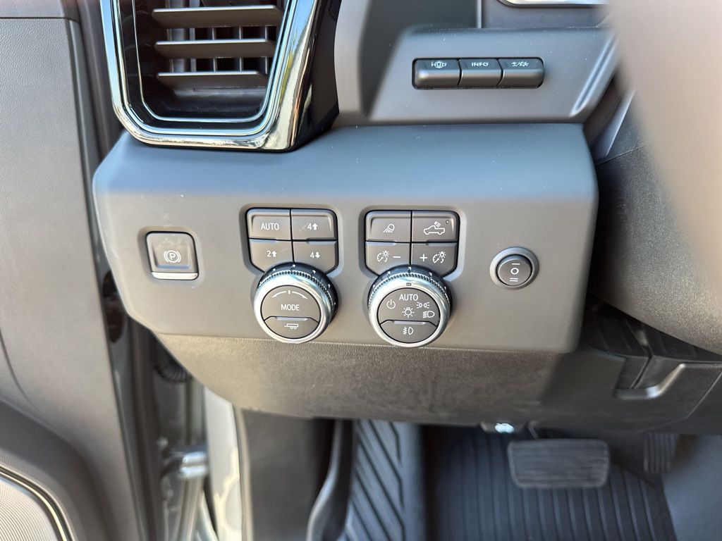 New Car 2025 Gmc Sierra 2500hd  At4x For Sale Under $130,000 In Austin, Texas