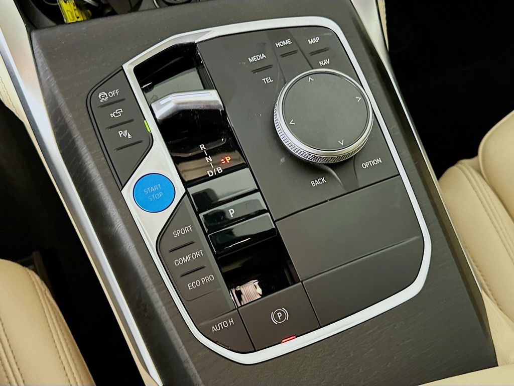 2024 BMW i4 eDrive35 17